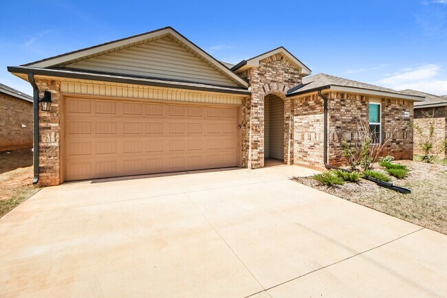 Building Photo - 4001 Sara Pk Dr