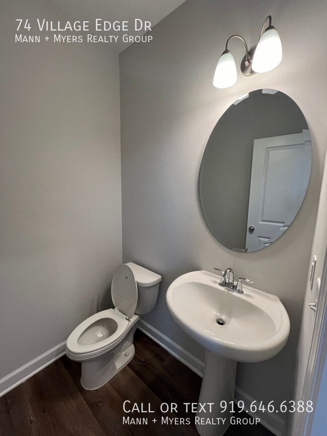 Foto del edificio - 74 Village Edge Dr