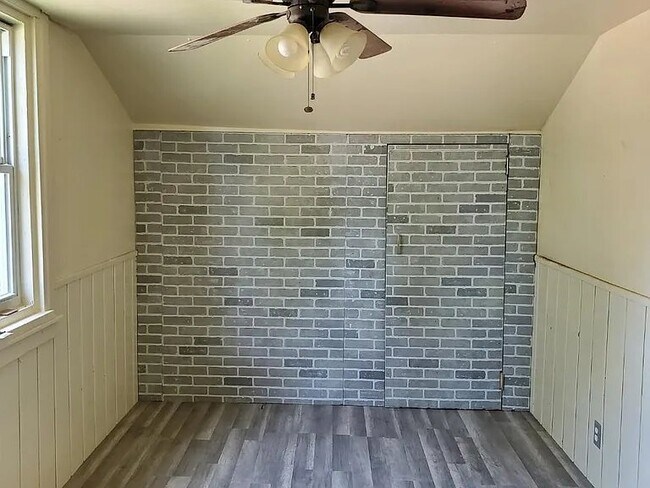 Foto del edificio - 5478 Hamilton Ave