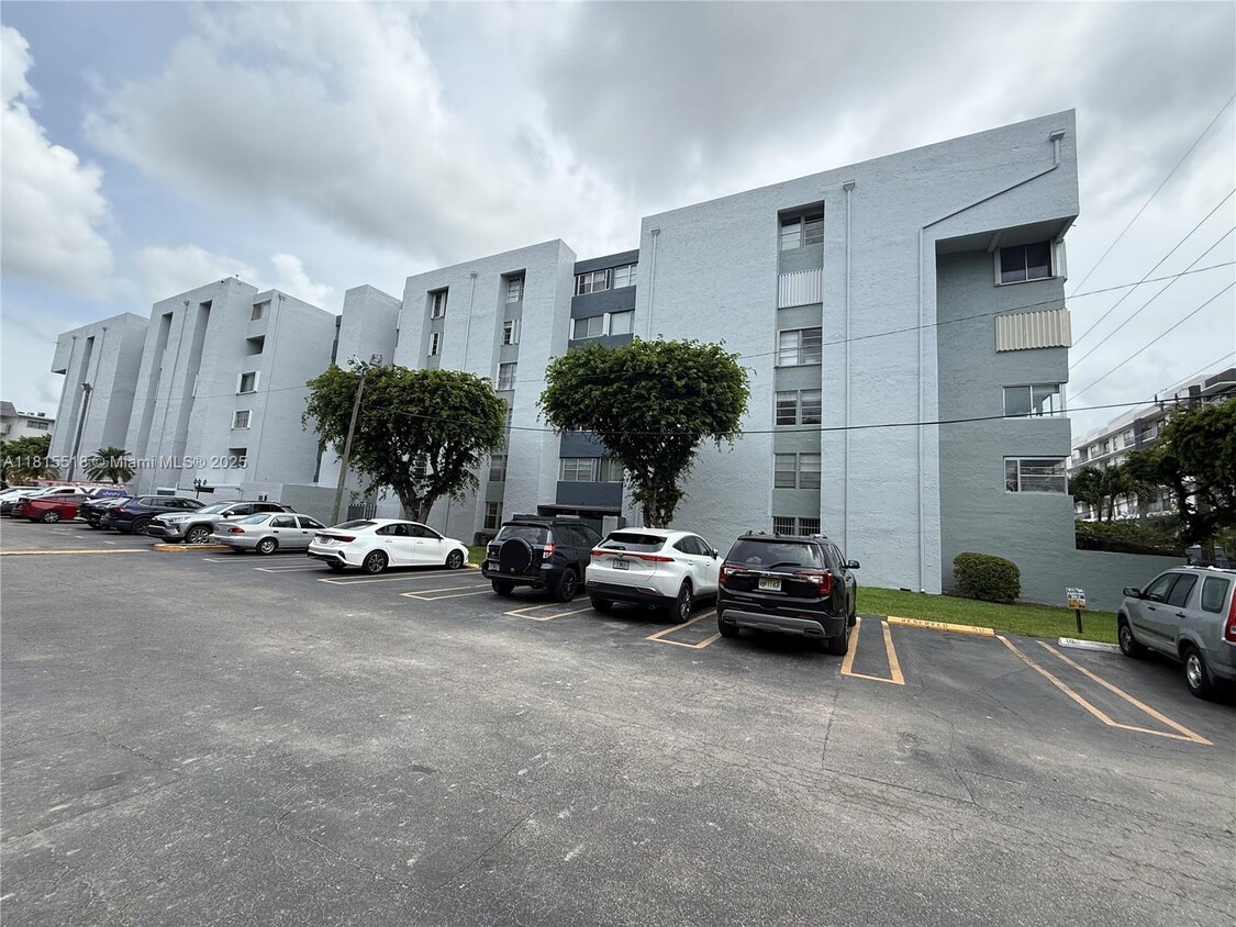 Primary Photo - 750 NW 43rd Ave