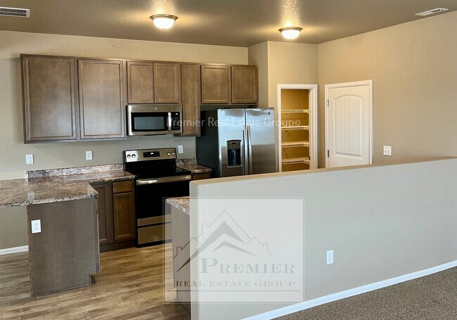 Foto del edificio - 7873 Sand Lake Heights