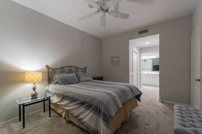 Foto del edificio - 14111 Brant Point Cir
