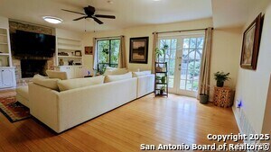 Foto del edificio - 13126 Hunters Spring St