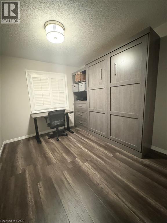 Photo du bâtiment - 27 Cornerstone Dr