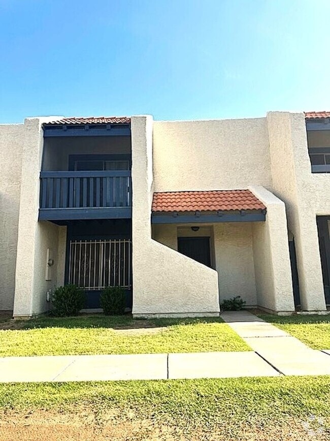 Building Photo - 5409 W Echo Ln