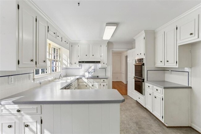 Building Photo - 5189 Hidden Branches Cir