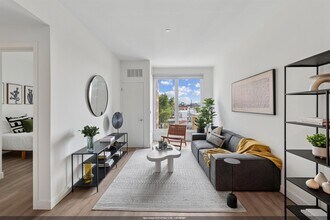 Building Photo - 179 Academy St