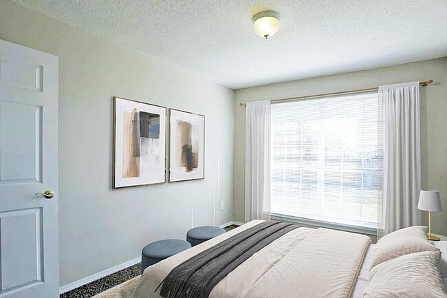 Bedroom - Village Square of Cabot