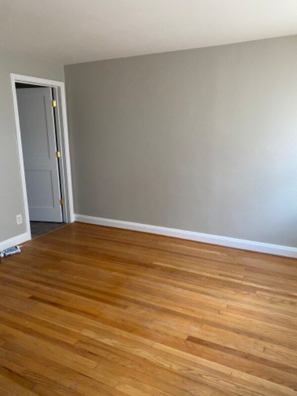 Building Photo - 4035 Lyndale Ave