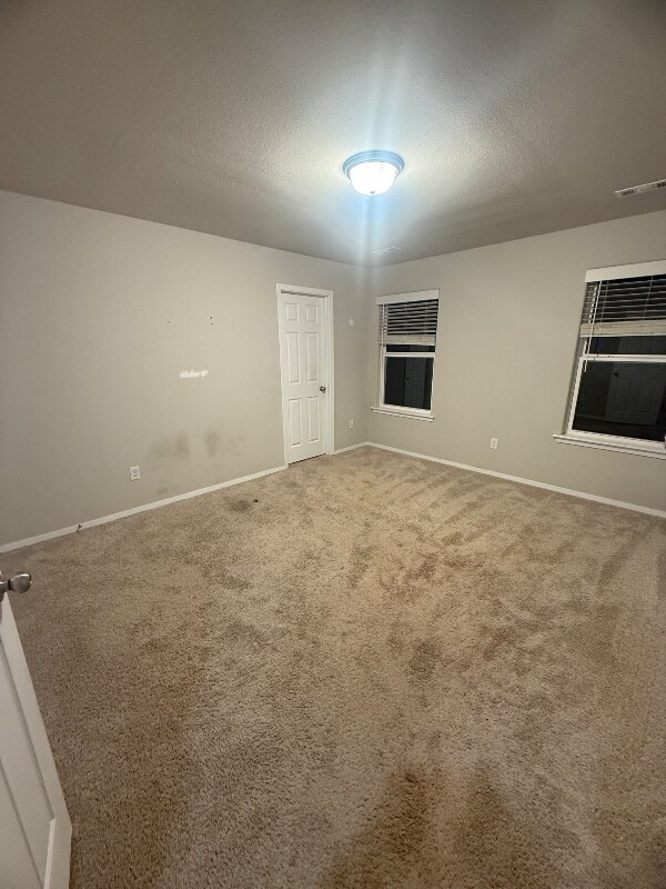 Foto del edificio - 530 Woodcreek Lp