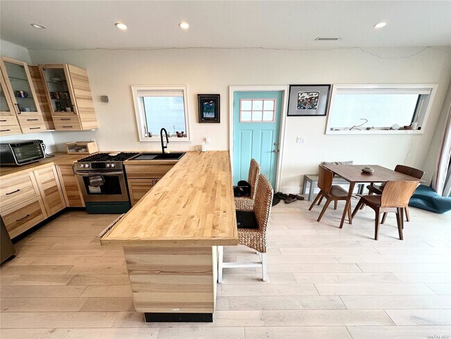 Foto del edificio - 18 Nevada Ave