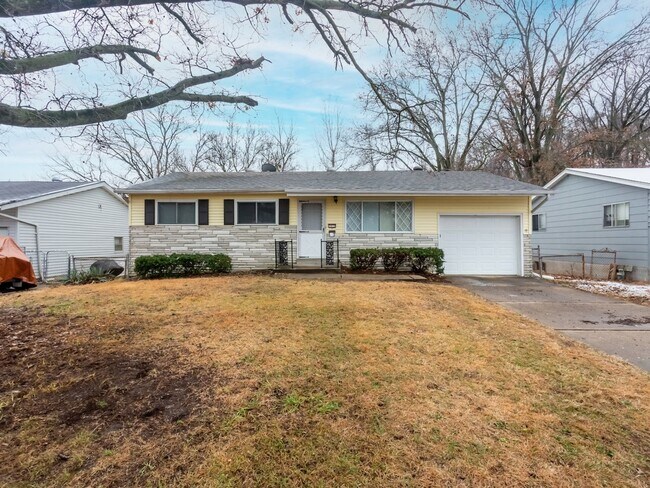 Foto del edificio - Charming 3 Bed 1 Bath Home