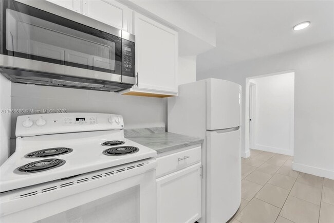 Foto del edificio - 310 NE 78th St