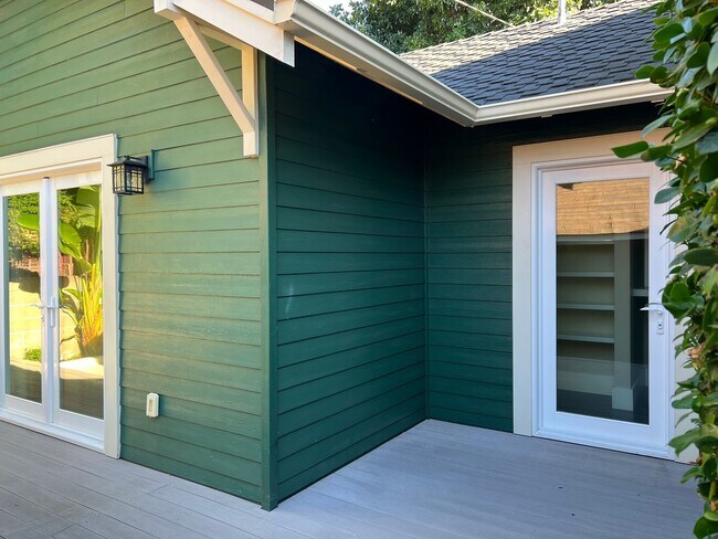 Foto del edificio - Downtown SLO Craftsman Style Home - No  Co...