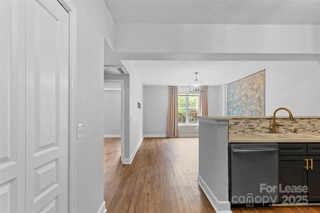 Foto del edificio - 1315 East Blvd