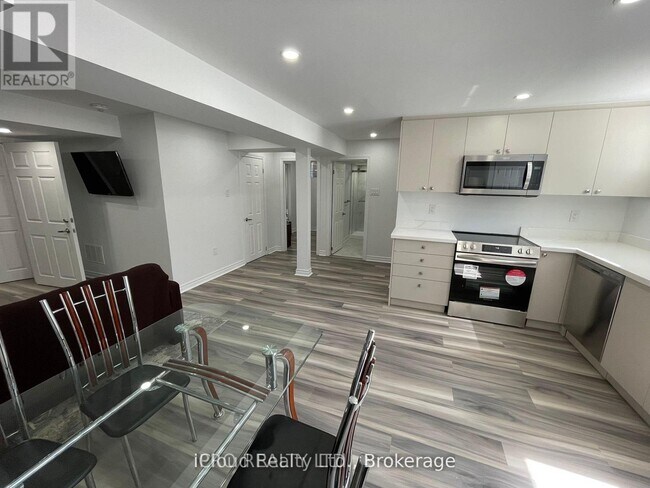 Building Photo - 462 Etheridge Ave