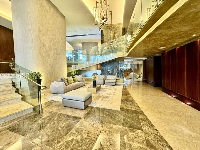 Foto del edificio - 18101 Collins Ave