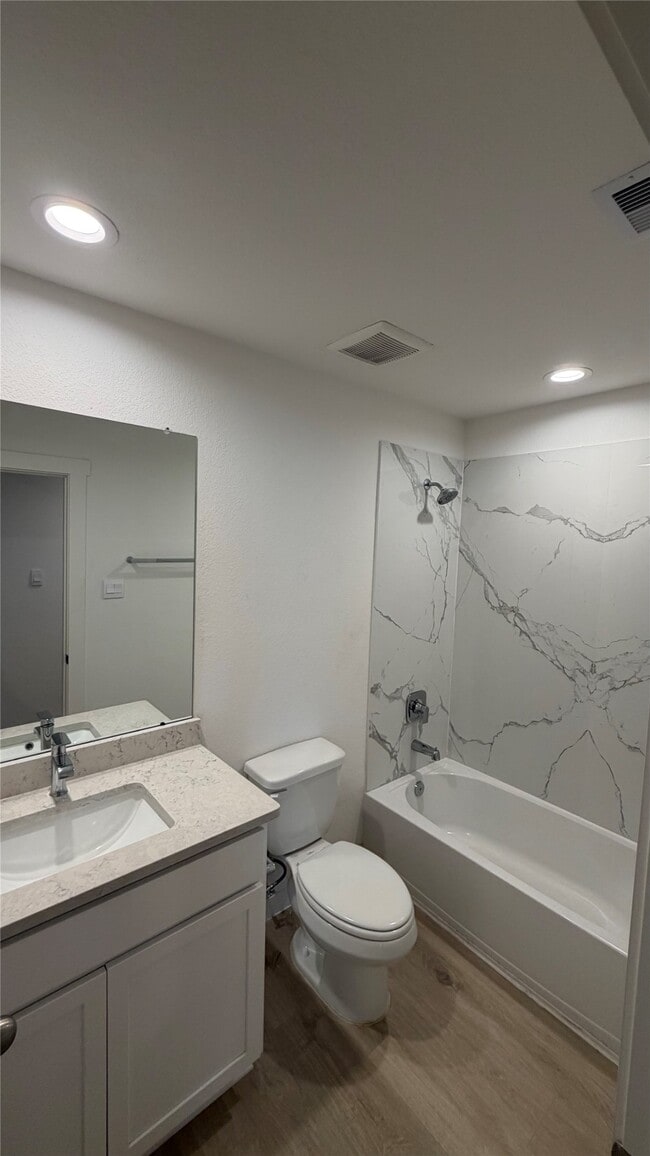 Foto del edificio - 3927 Wickley Park Way