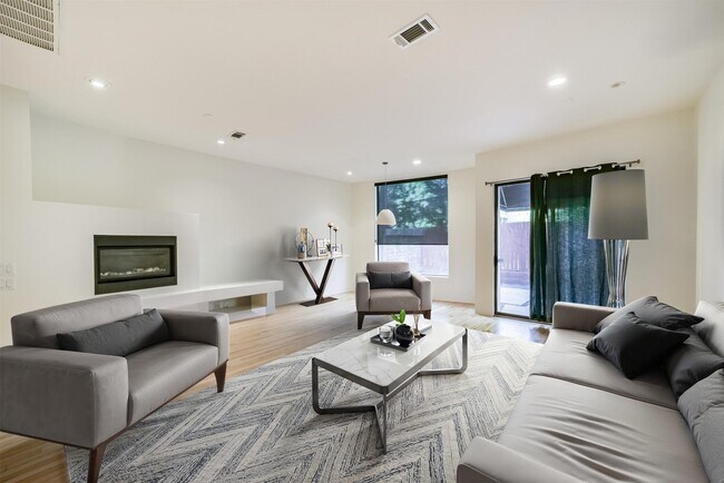 Foto del edificio - 2518 Mason St