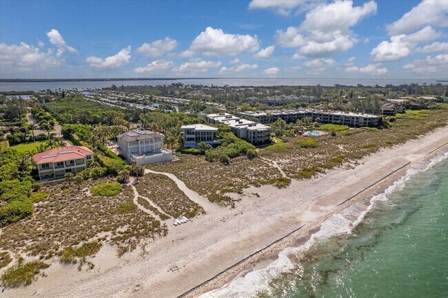 Foto del edificio - Beach Access & Gulf Views From This Incred...