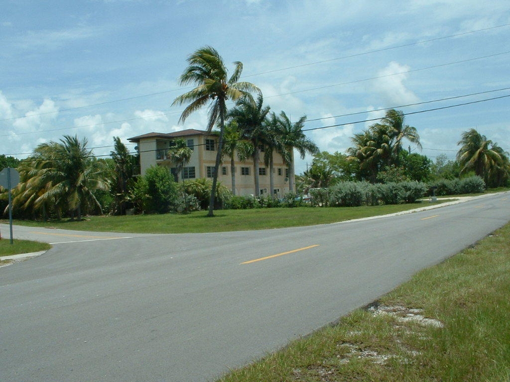 Foto del edificio - 140 Coco Plum Dr