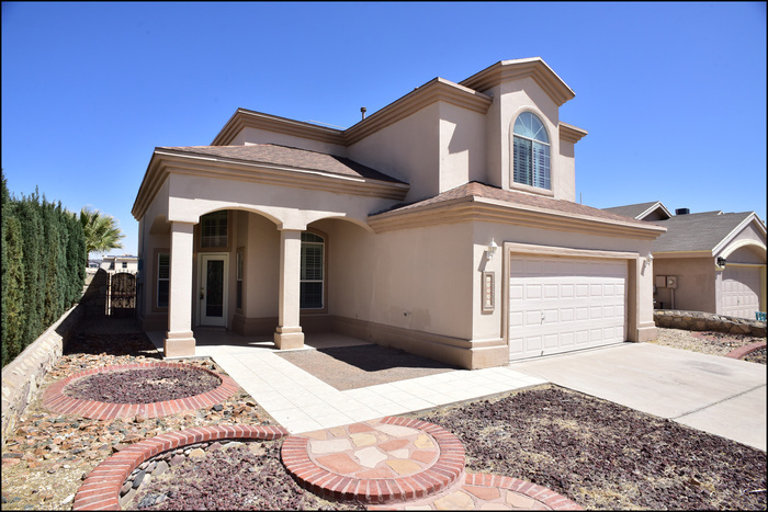 Primary Photo - 12321 Tierra Laurel Dr