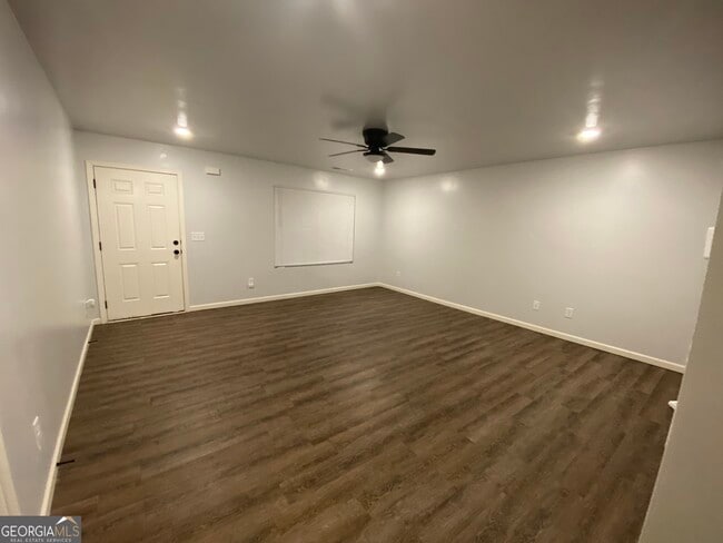 Building Photo - 764 Dove Tree Ln