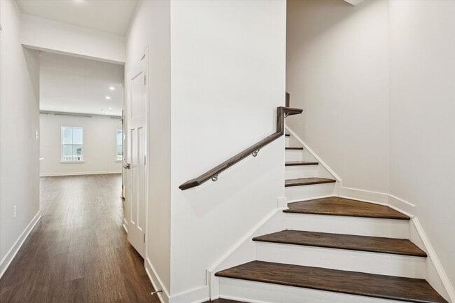 Foto del edificio - Available Now – Stunning 3BD/2.5BA Townhome in Sought-After Highpoint at Downingtown!