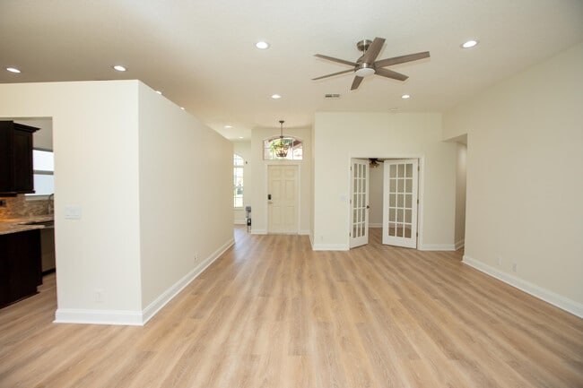 Foto del edificio - 10821 La Salinas Cir