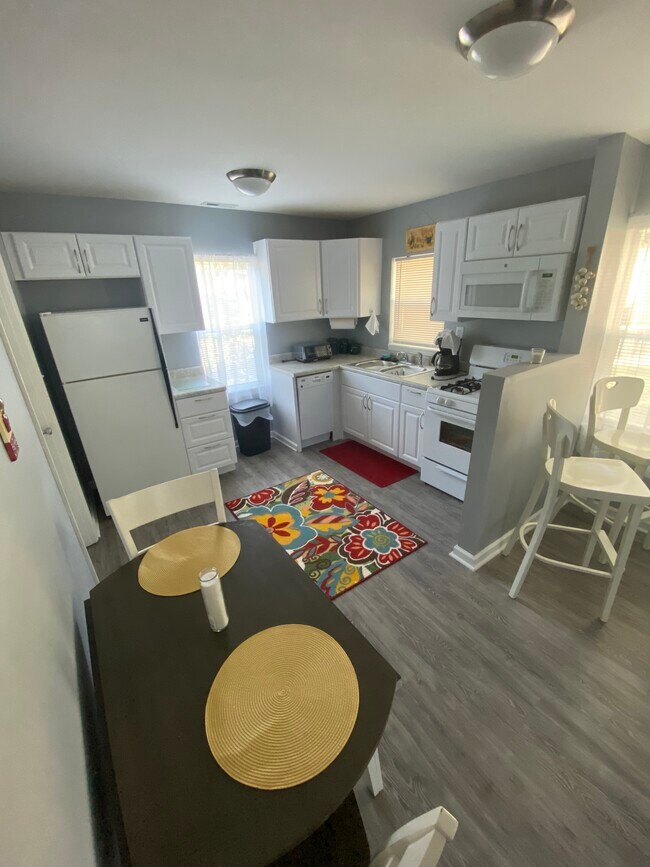 Foto del edificio - 3529 Caroline Ave