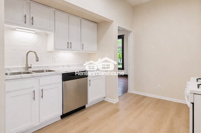 Foto del edificio - 3348 3rd Ave S