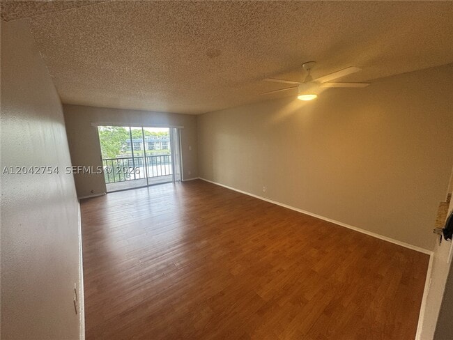 Building Photo - 7910 S Colony Cir
