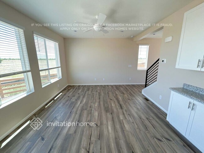 Foto del edificio - 12650 E 100th Ave