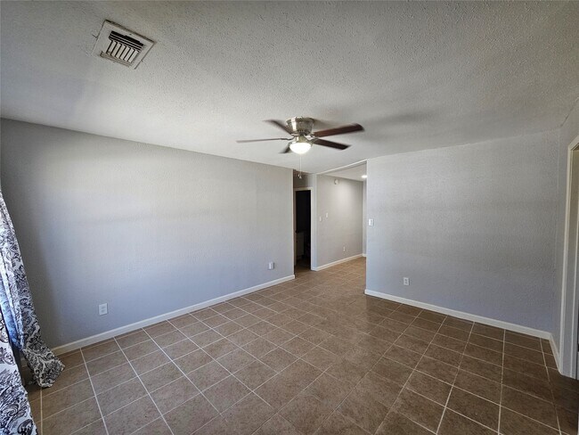 Foto del edificio - 3618 Curry Ln