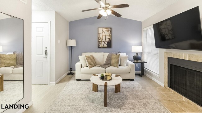 Building Photo - 711 Brentford Pl