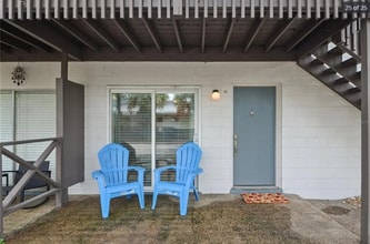 Building Photo - 128 America St