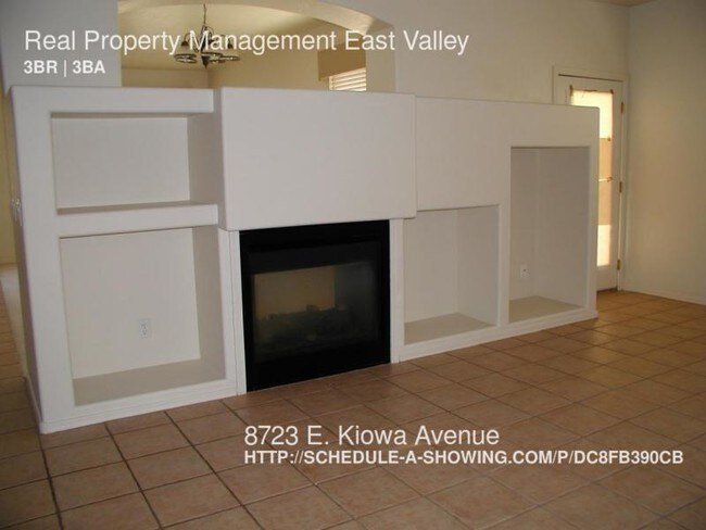 Building Photo - Beautiful 3 Bedroom w/Pool