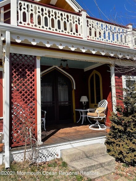 Building Photo - 107 Asbury Ave