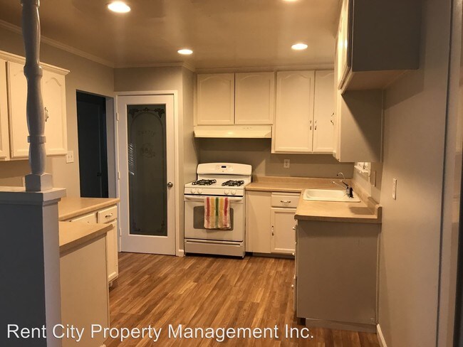 Building Photo - 7032 Carthy Way