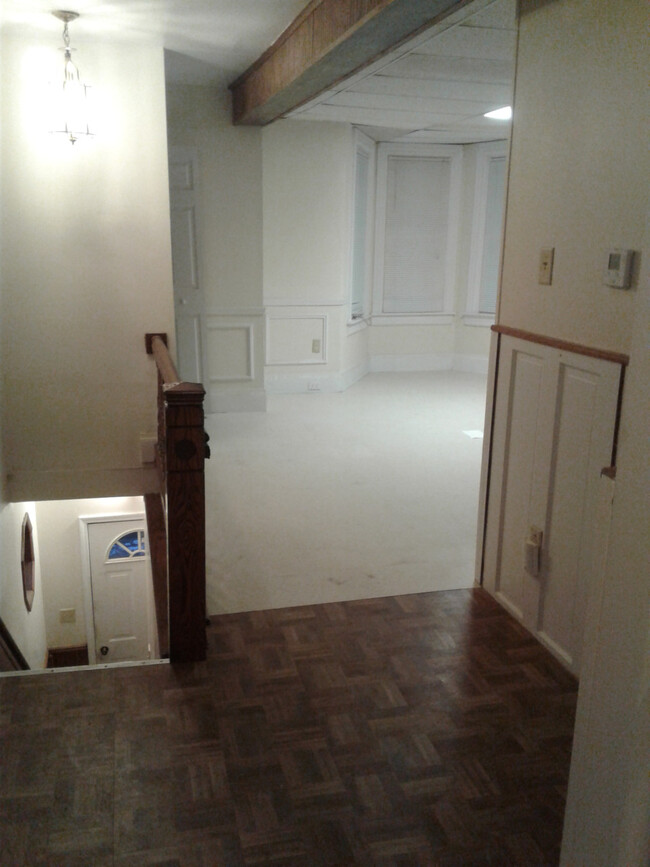 Building Photo - 314