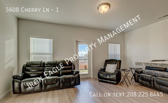 Building Photo - 5608 Cherry Ln