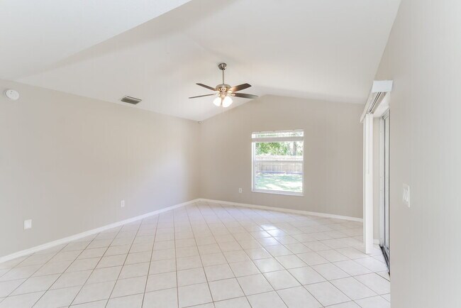 Foto del edificio - 28506 Tall Grass Dr