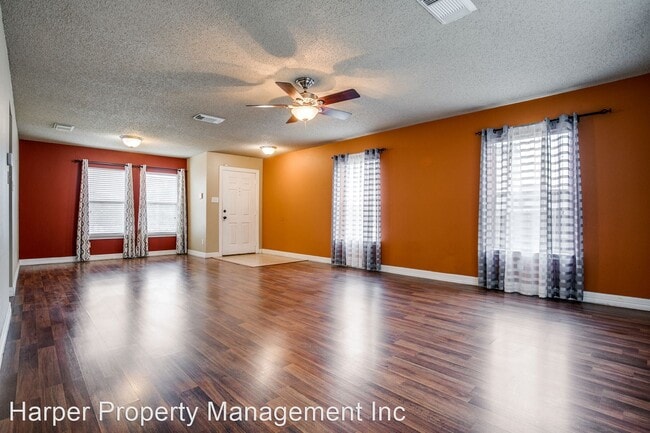 Building Photo - 3 br, 2.5 bath House - 13547 Hickory Legend