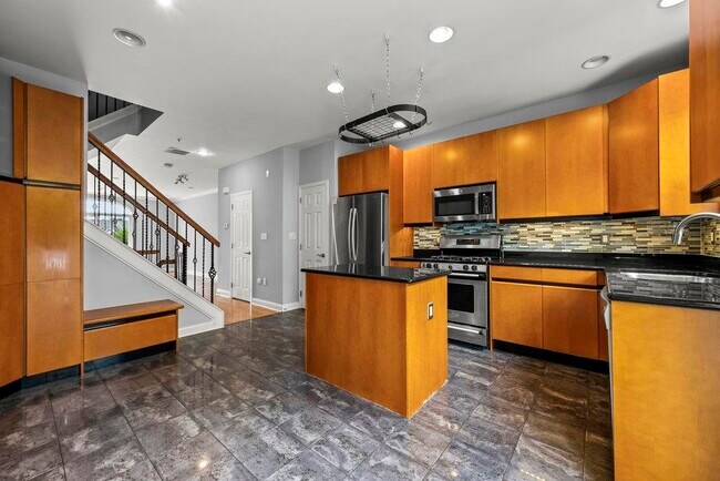 Foto del edificio - 235 Price Ct