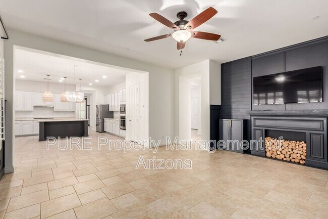 Foto del edificio - 3087 E Maplewood Ct