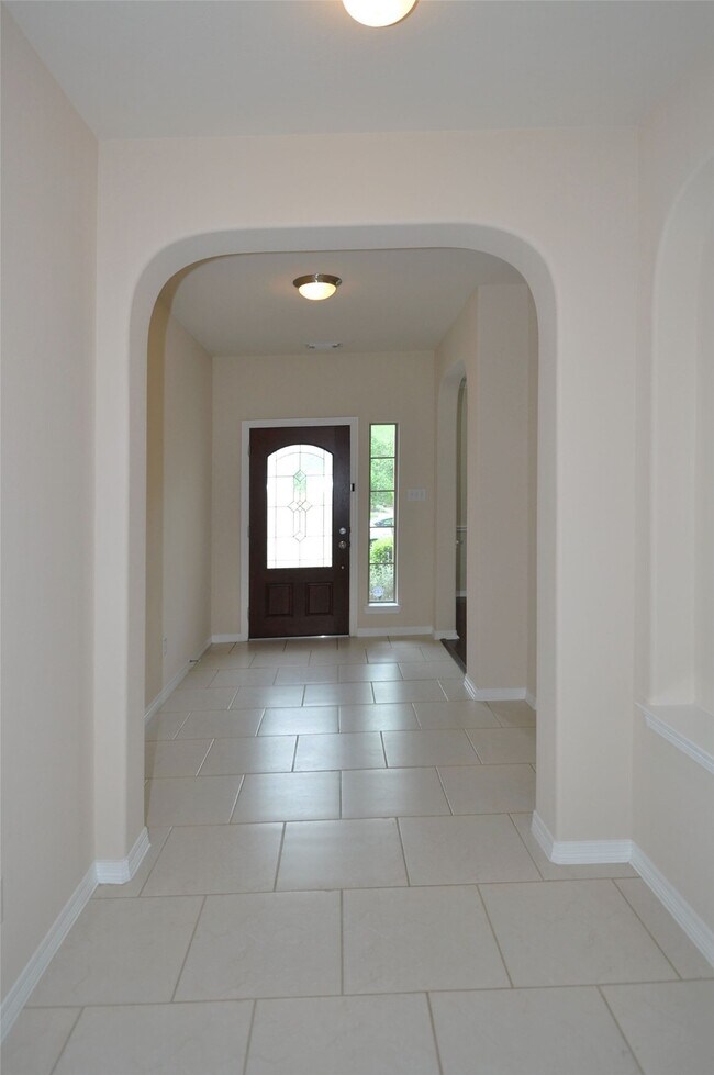 Building Photo - 20179 Royal Orchard Dr