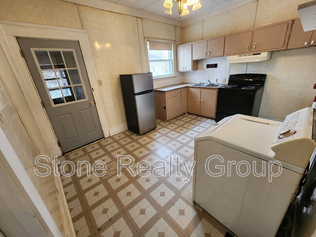 Foto del edificio - 1021 S 18th St