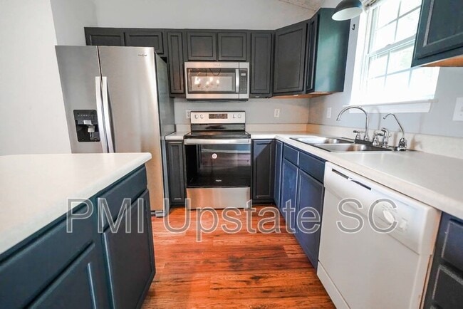 Building Photo - 1901 Country Apple Ct