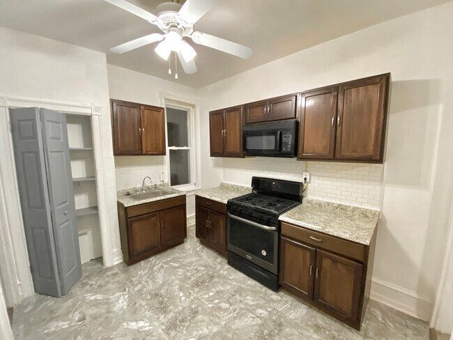 Kitchen - 3622 Old York Rd