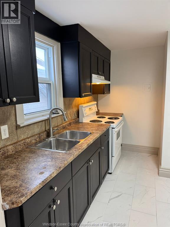 Photo du bâtiment - 1521 Parent Ave